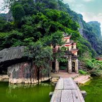 Ninh Binh Tours: Hoa Lu - Tam Coc - Bich Đong